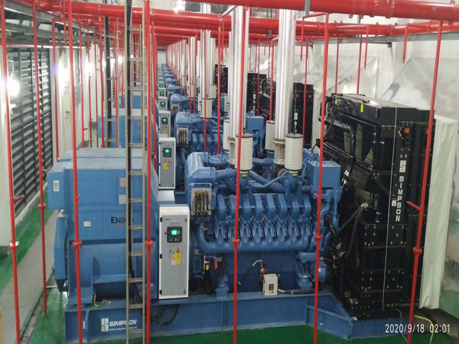 中国移动 MTU发动机配套英格 EG630GSF 5011000 系列2,000kW高压发 电机，为数据中心提 供备用电源